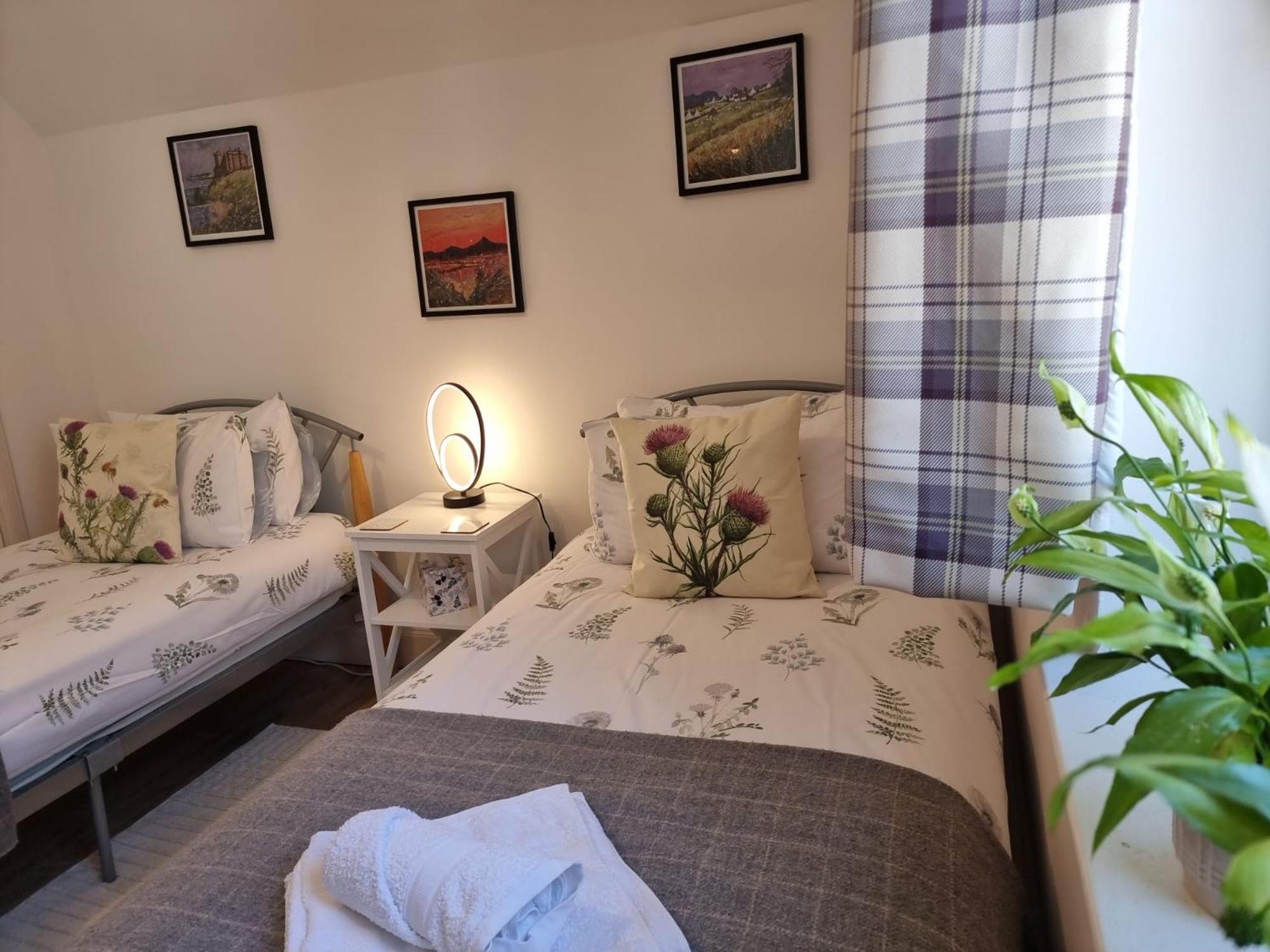 Heart Of Inverness-City Apartment Luaran gambar